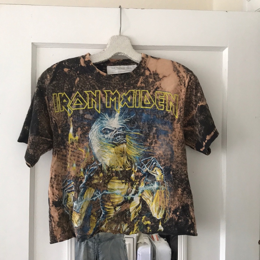 Vintage acid wash crop